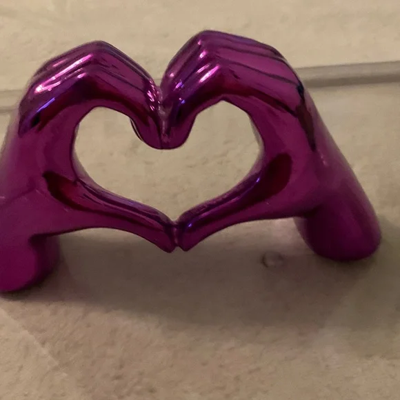 Purple Heart-Shaped Hand Sculpture - Picture 2 of 2